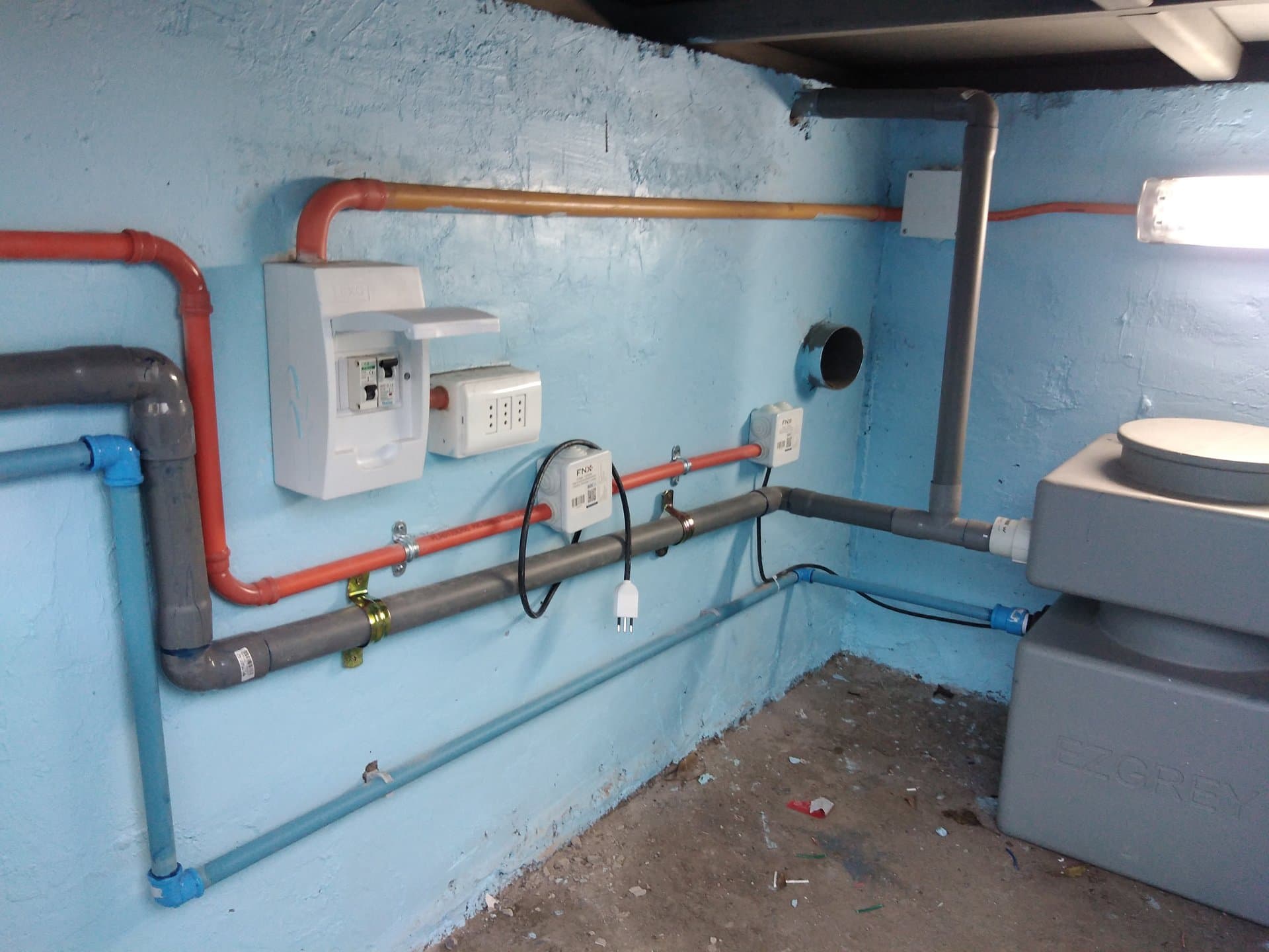 Aguas Grises - Escuela Ciudad de Lyon - imagen 2