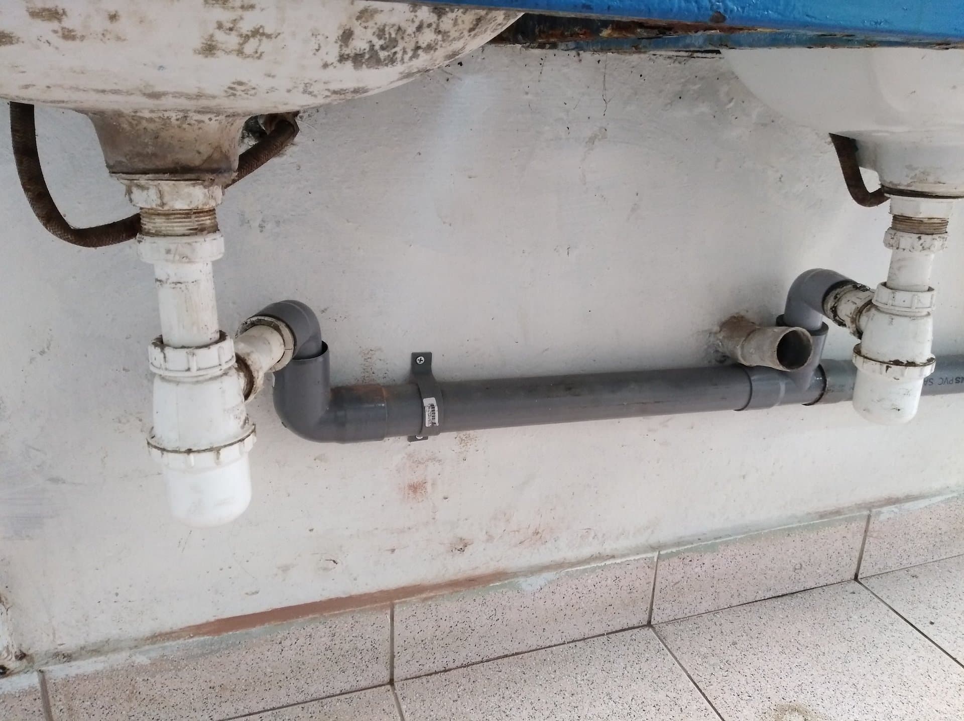 Aguas Grises - Colegio Dr. Treviso Girardi - imagen 6